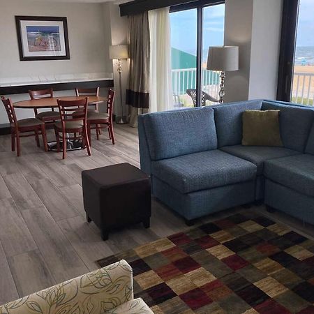 Coastal Hotel & Suites Virginia Beach - Oceanfront Экстерьер фото