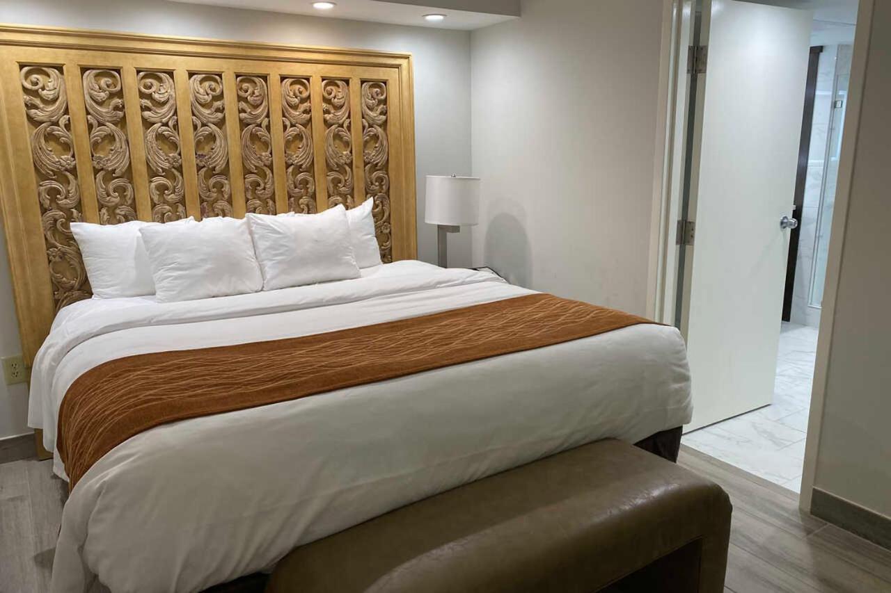 Coastal Hotel & Suites Virginia Beach - Oceanfront Экстерьер фото