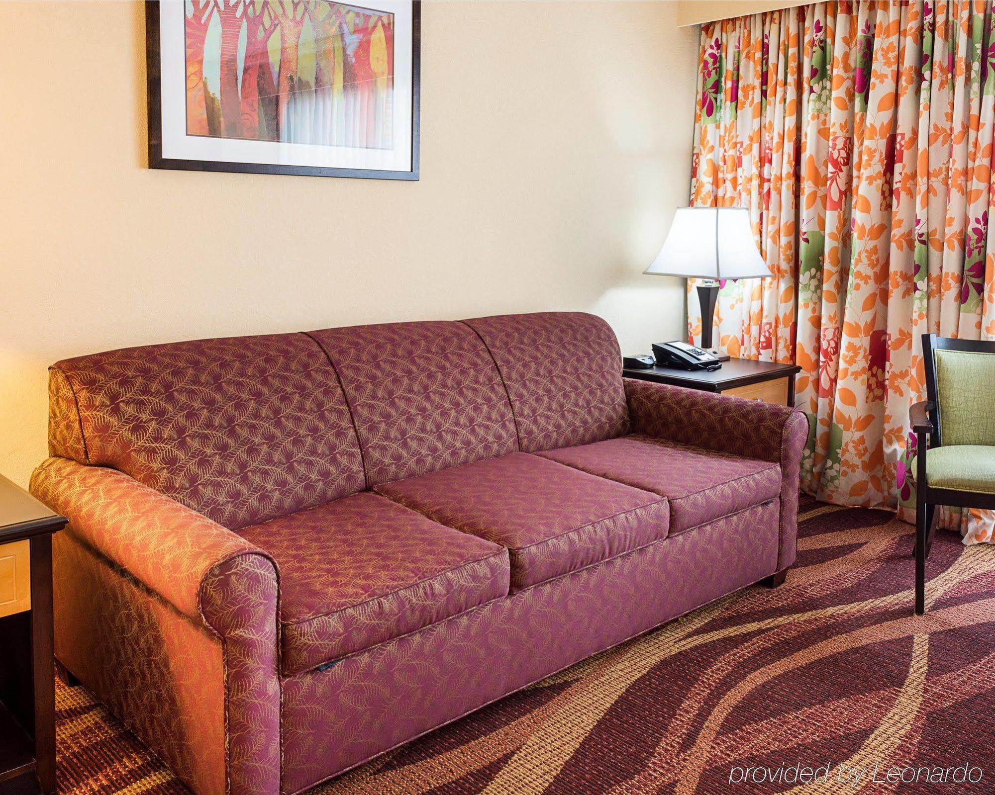 Coastal Hotel & Suites Virginia Beach - Oceanfront Экстерьер фото
